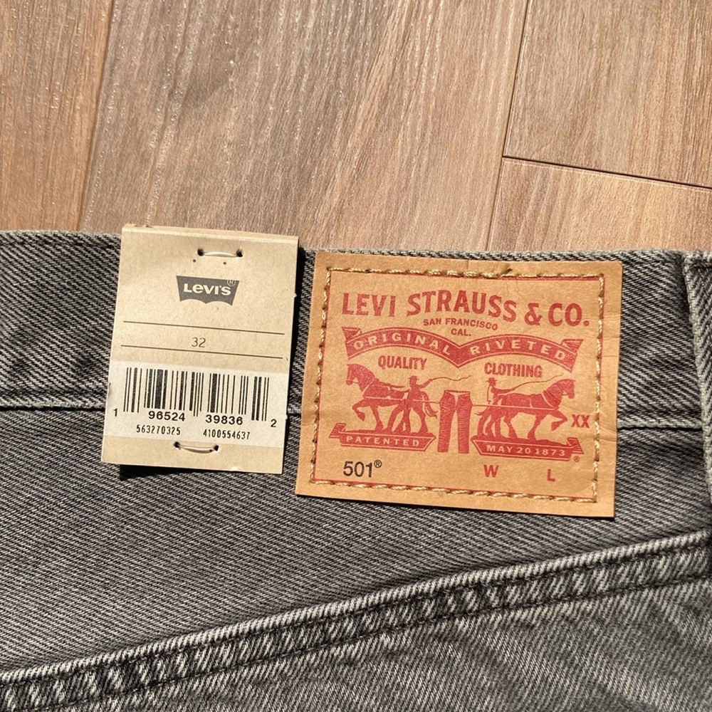 Levi’s 501 jean short distressed high rise 501 jean cotton cutoff denim short 32 - Picture 14 of 17
